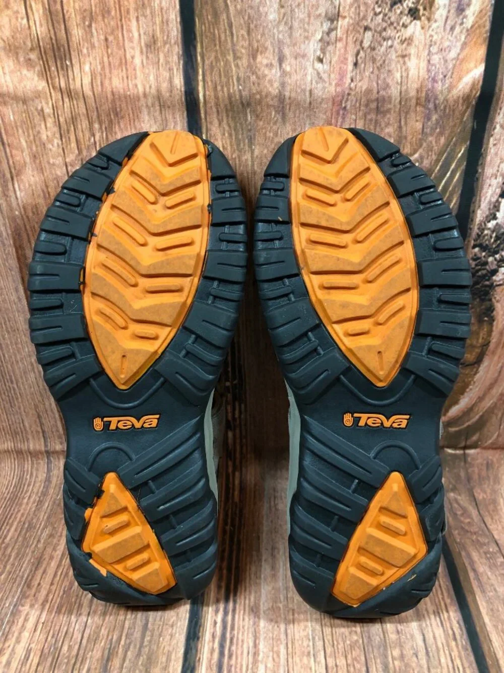Teva Mens 10 / 43 Hudson Taupe Suede Sport Outdoor Hiking Sandals